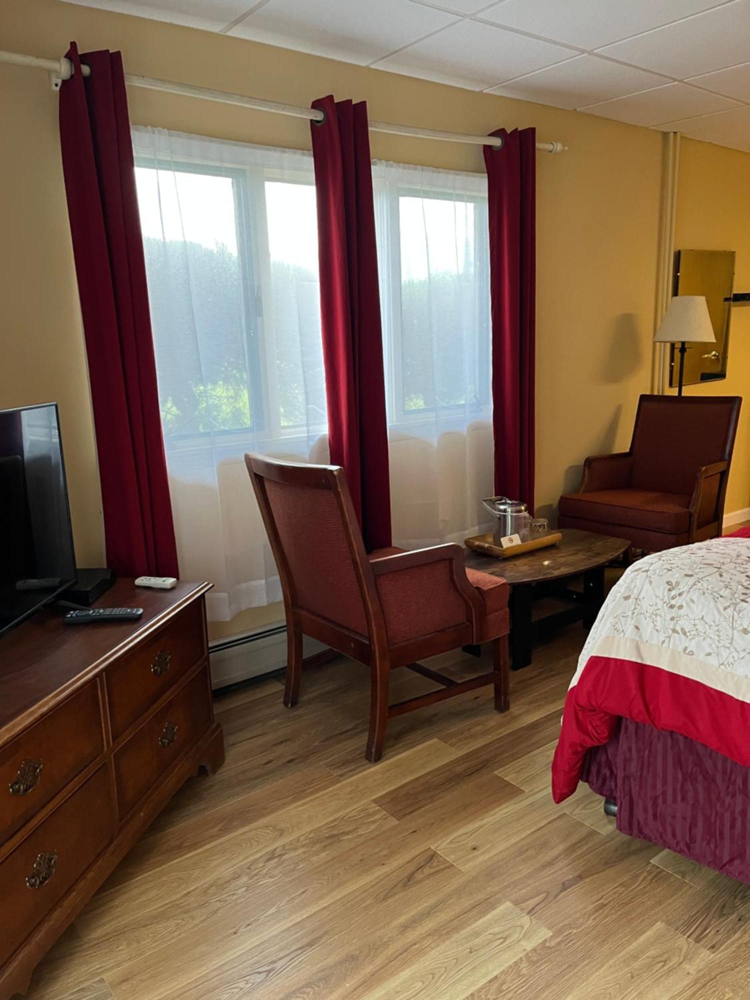 Vinehurst Inn & Suites Hammondsport Exterior foto