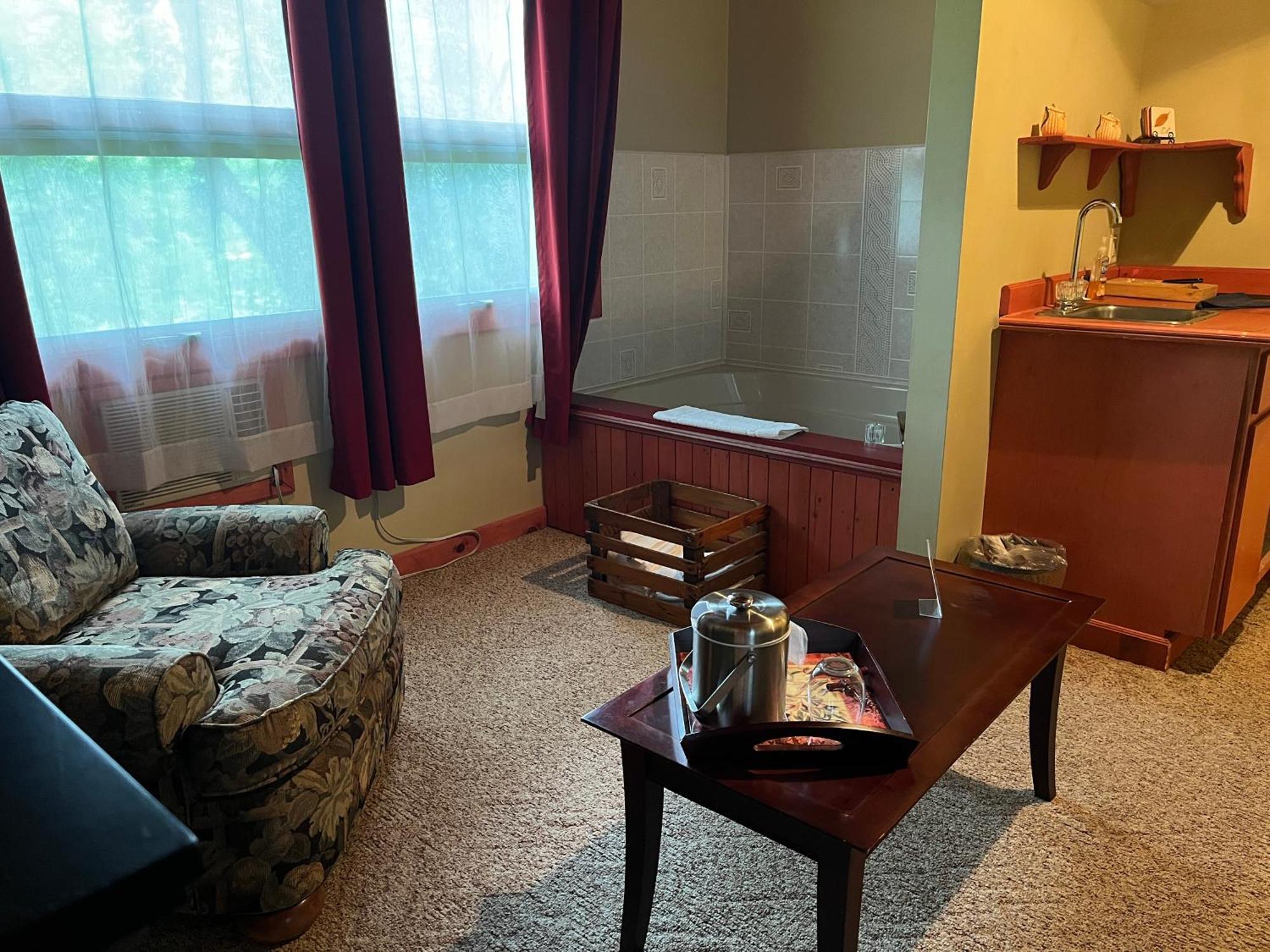 Vinehurst Inn & Suites Hammondsport Exterior foto