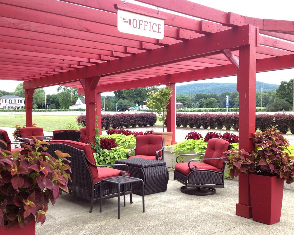 Vinehurst Inn & Suites Hammondsport Exterior foto